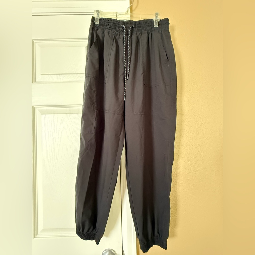 Old Navy Stretch Tech 🖤 black quick dry joggers